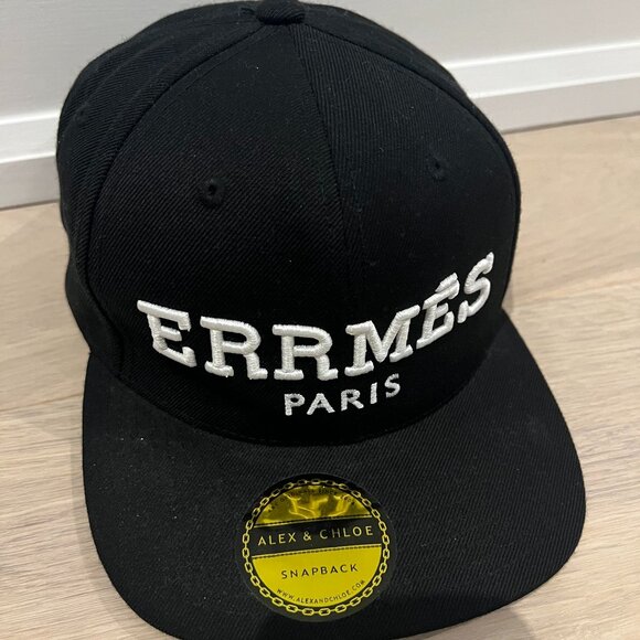 NWOT Alex & Chloe Errmés Paris Snapback - Picture 3 of 4